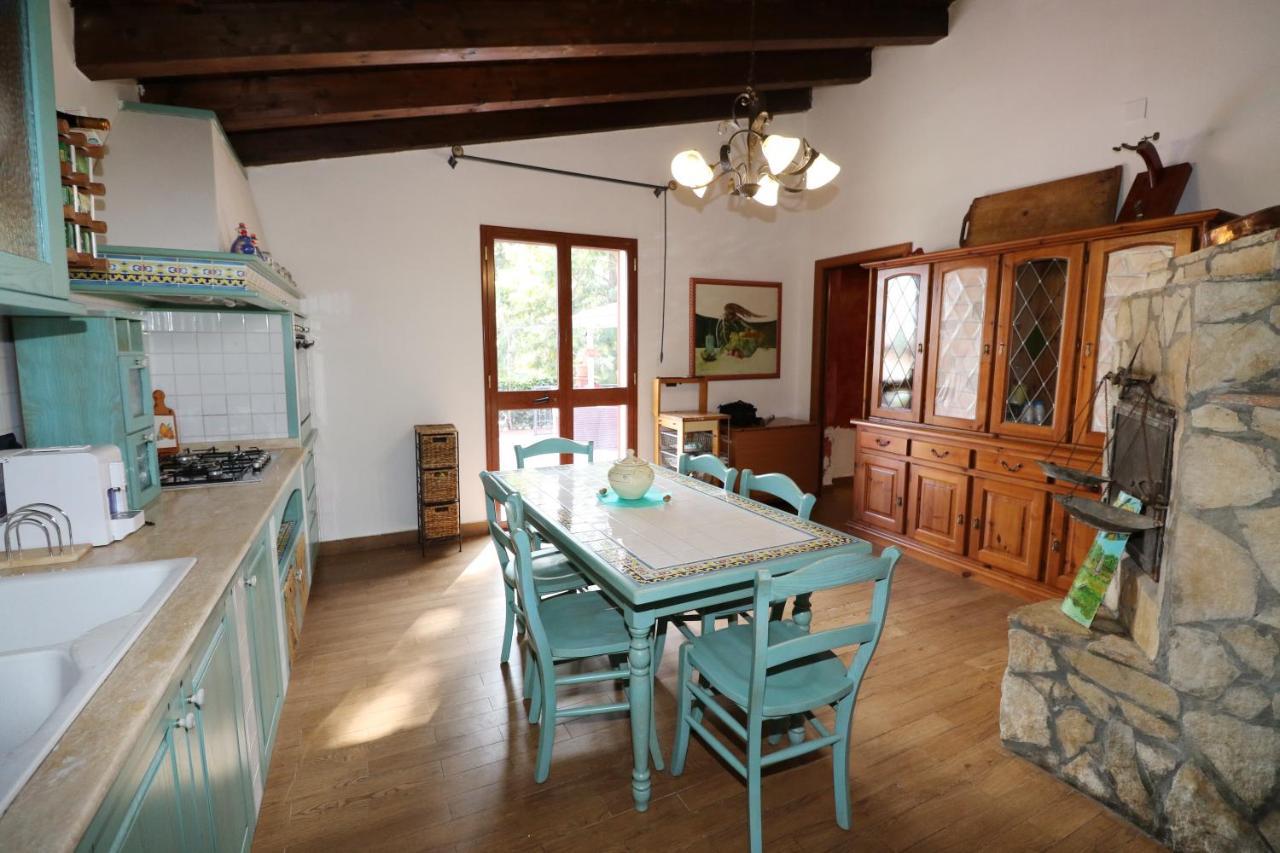 Вилла Casa Di Lu' Флоридия Экстерьер фото