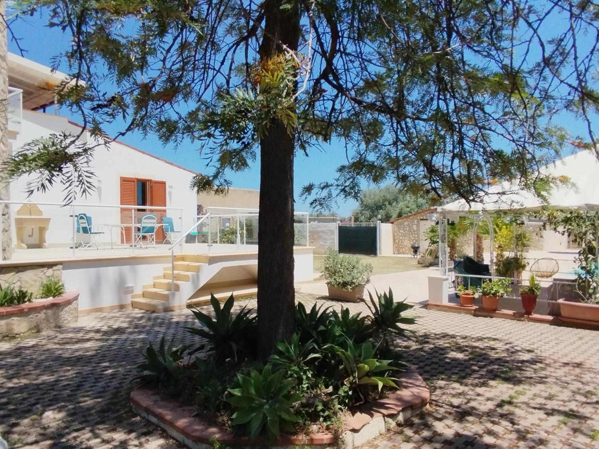Вилла Casa Di Lu' Флоридия Экстерьер фото