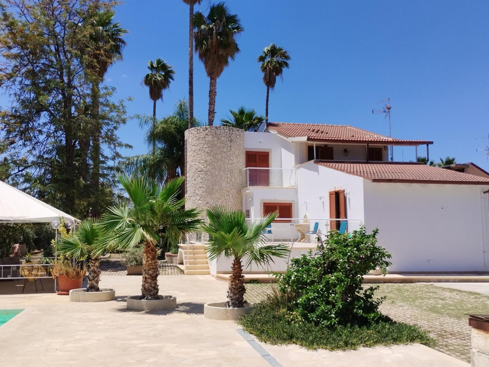 Вилла Casa Di Lu' Флоридия Экстерьер фото